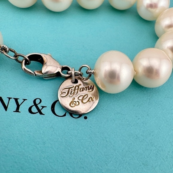 RARE Tiffany & Co. Ziegfeld 9-10mm Pearl Bracelet Sterling Silver - Picture 4 of 7